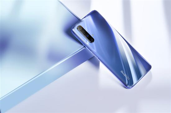 2020年首款旗舰 realme真我X50 5G来了:120Hz稳了