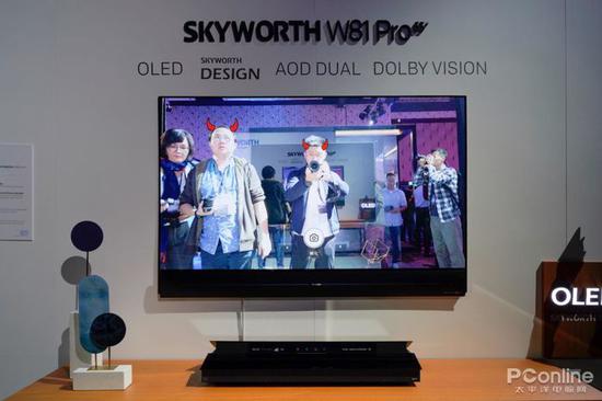 8K QLED/OLED/Mini LED混战! CES黑科技电视横评