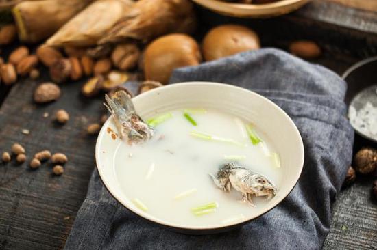 “早餐勿吃粥”引热议，粥到底该怎么喝？