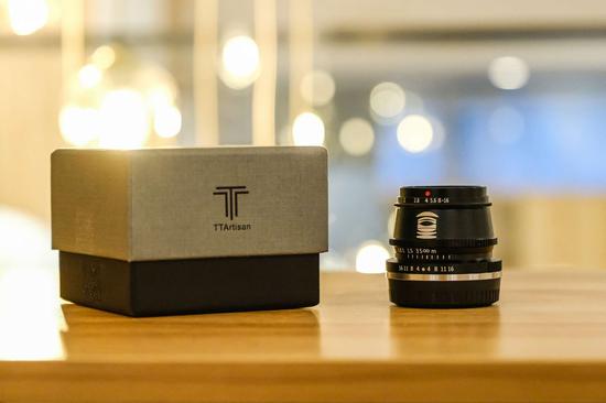 新浪科技综合|轻松随行 铭匠光学APS-C 35mm F1.4镜头评测