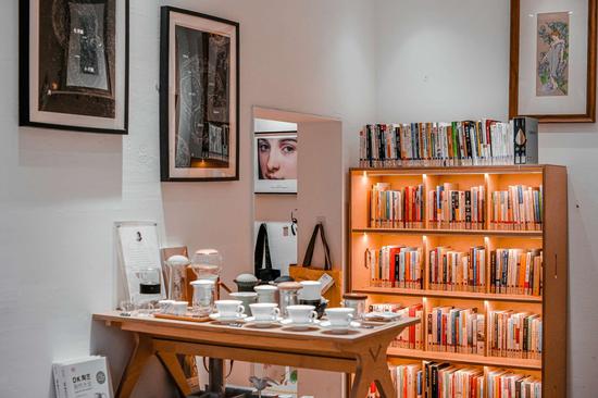 新浪科技综合|轻松随行 铭匠光学APS-C 35mm F1.4镜头评测