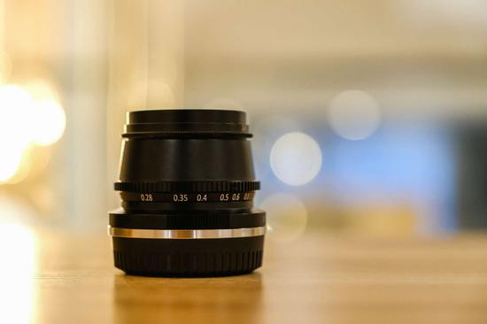 新浪科技综合|轻松随行 铭匠光学APS-C 35mm F1.4镜头评测