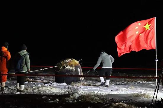 返回后的嫦娥五号经历了高温烧蚀（李淑姮 摄）