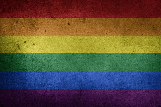 一次同性性行为=同性恋？史上最大规模性取向研究被指“不靠谱”