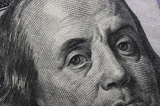 新浪科技综合|最大1.4倍放大倍率 佳能RF100mm F2.8 L MACRO IS USM评测