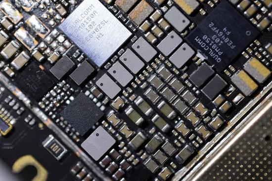 新浪科技综合|最大1.4倍放大倍率 佳能RF100mm F2.8 L MACRO IS USM评测