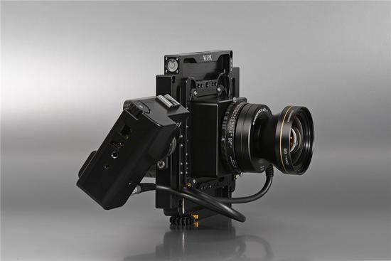 瑞士品牌ALPA发布12 PLUS相机 售价4.8万元
