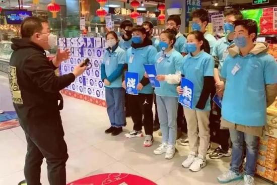 云海肴员工接受盒马培训