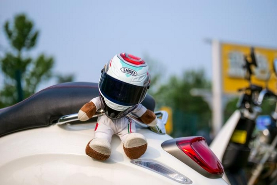 新浪科技综合|全球首支恒定f/1.7中长变焦头 松下25-50mm f/1.7 ASPH评测