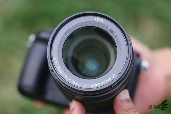 新浪科技综合|全球首支恒定f/1.7中长变焦头 松下25-50mm f/1.7 ASPH评测