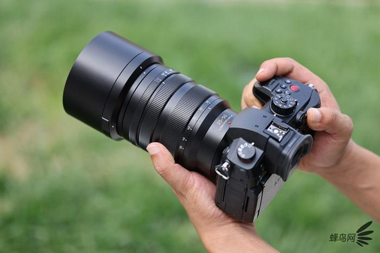 新浪科技综合|全球首支恒定f/1.7中长变焦头 松下25-50mm f/1.7 ASPH评测