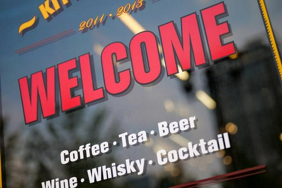 新浪科技综合|全球首支恒定f/1.7中长变焦头 松下25-50mm f/1.7 ASPH评测