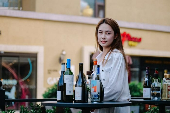 新浪科技综合|全球首支恒定f/1.7中长变焦头 松下25-50mm f/1.7 ASPH评测