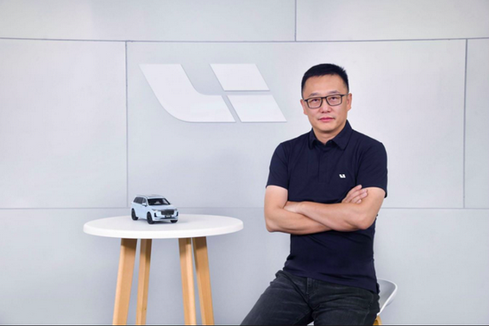 财经自媒体|香港上市成功！对话理想汽车总裁：不排除回A股，9月销量冲万