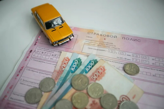 特斯拉终成巨头，它满足外界的期待了吗