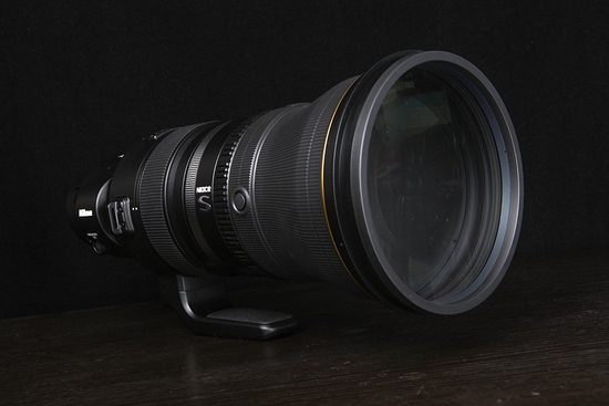 尼康Z400mmf/2.8 TC VR S镜身