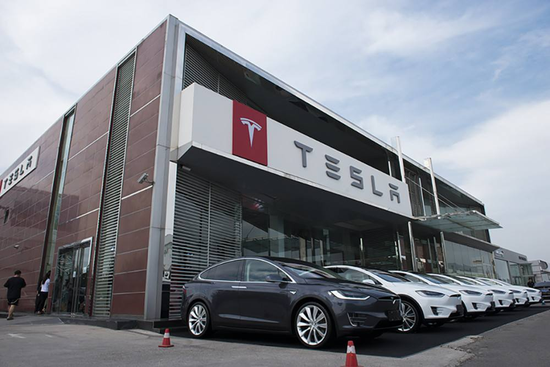 电动车越卷,王健林越嗨