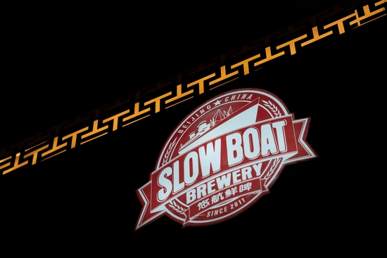 焦距：67mm　 光圈：f/2.8　 ISO感光度：100　 曝光时间：1/125s　 曝光补偿：-0.7EV　 白平衡：自动