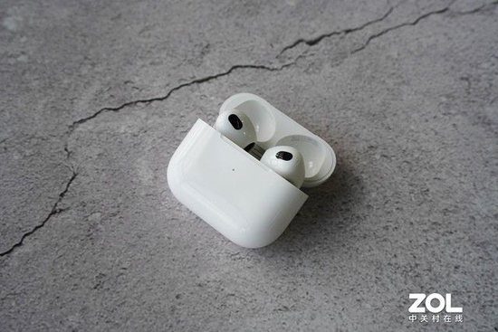 AirPods 3