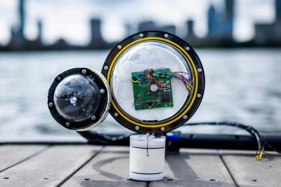 “声波”麻省理工学院工程师打造无需电池的无线水下相机