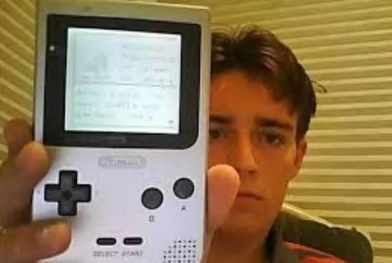 那个20亿美元把公司卖给Facebook的90后结婚了 那个20亿美元把公司卖给Facebook的90后结婚了