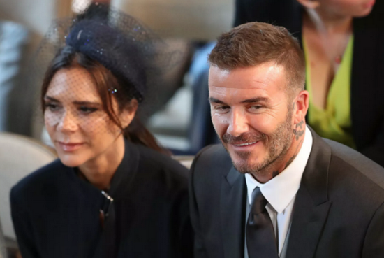 （大卫·贝克汉姆（右）和其妻子维多利亚（左） 资料图）