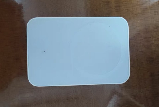 苹果MagSafe移动电源原型早期设计原型泄露