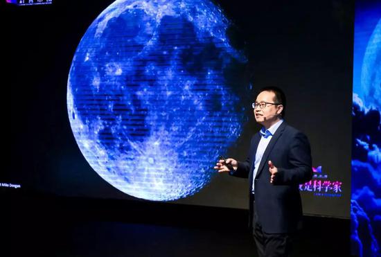 演讲嘉宾郑永春：《到月亮的背面看一看》