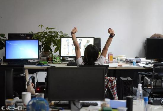 创业公司要缩招 老板最先想到谁？