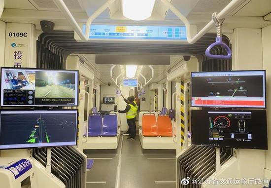中国首辆自动驾驶有轨电车在江苏淮安成功通过了IT和交通铁路的测试