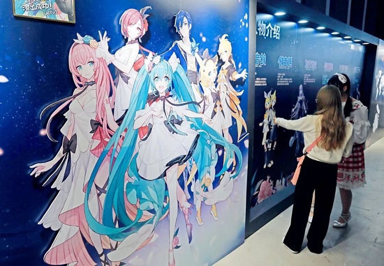 2019年,初音未来在上海举办巡演/视觉中国