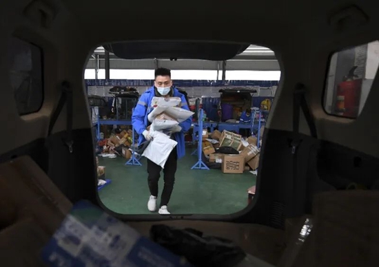 快看!快递拟立新规,擅自投箱可处三万以下罚款