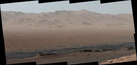 2019年2月3日（第2309个火星日），好奇号拍摄的火星表面。来源：NASA/JPL-Caltech/MSSS/PIA23139