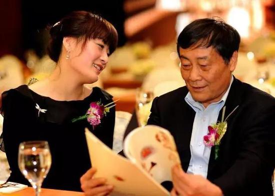 宗馥莉照片:史玉柱和他背后的浙江帮