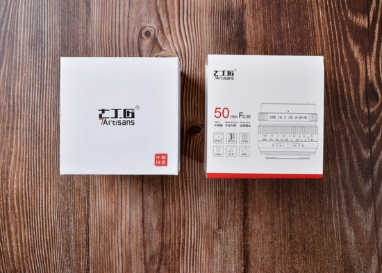 新浪科技综合|大光圈的诱惑 七工匠50mm/0.95镜头试用