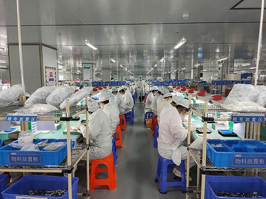 深圳电子烟工厂：从安逸十年到与资本赌博