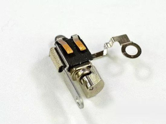 “嗡嗡嗡”和＂哒哒哒＂成为了科技圈的热词