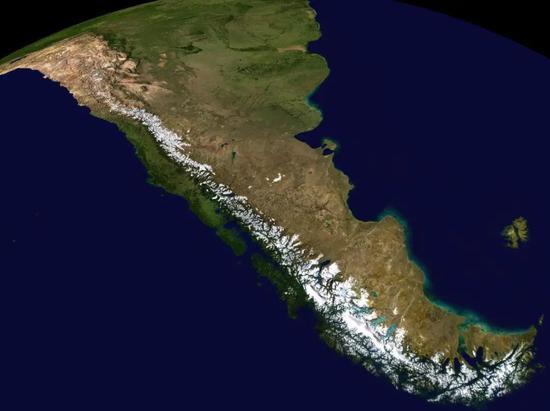 纵贯南美大陆的安第斯山脉 | NASA World Wind