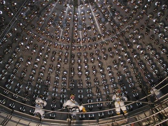地下1600米的意大利格兰萨索国家实验室，致力于探测中微子