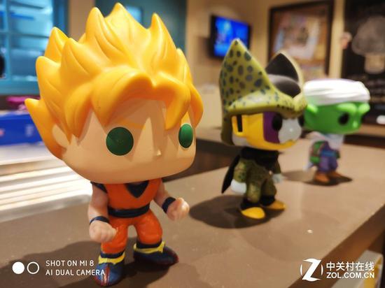 颜值性能皆出色 骁龙845旗舰手机小米8评测(4