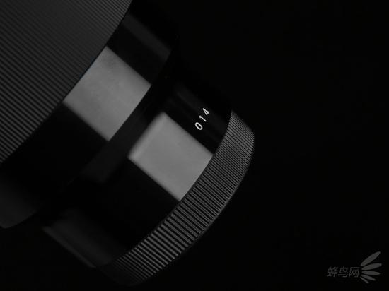 精准对焦优雅外形 适马E卡口50mm F1.4评测(