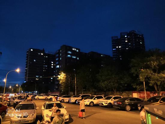 荣耀10 GT 8GB评测 满屏APP秒启夜拍惊人