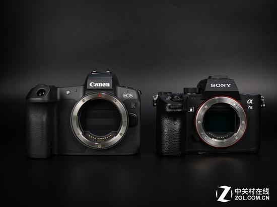 两台相机尺寸大小，索尼稍小一点
