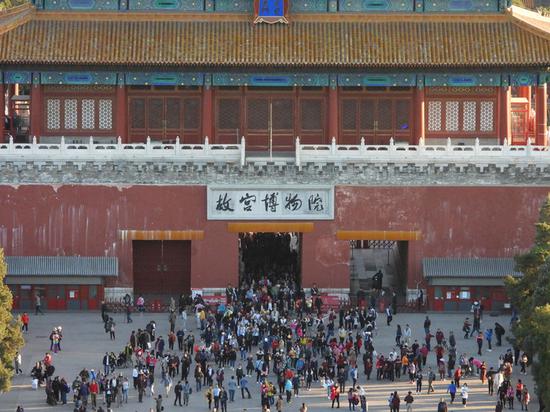 焦距：39mm　 光圈：f/4.5　 ISO感光度：900