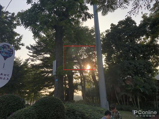拍摄场景以及截取区域暗示