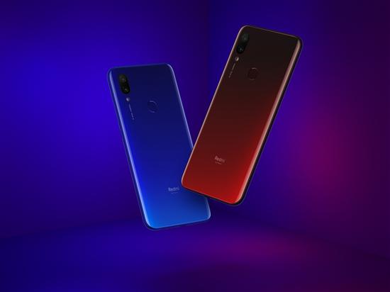 Redmi7待机320个小时 后置AI双摄+质保18个月