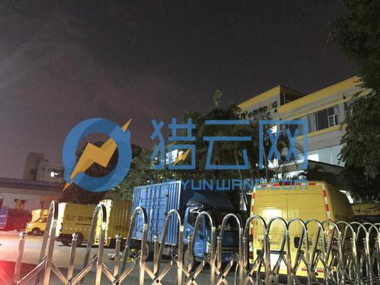 (小黄狗东莞万江区分公司(分拣中心))