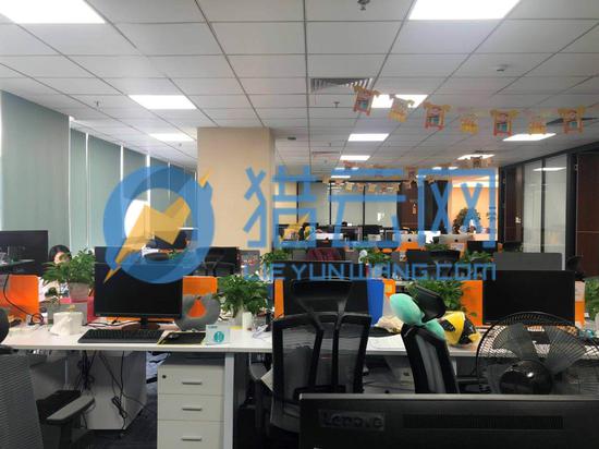 (小黄狗深圳互联网中心员工提供,图:小黄狗深圳互联网中心办公室)