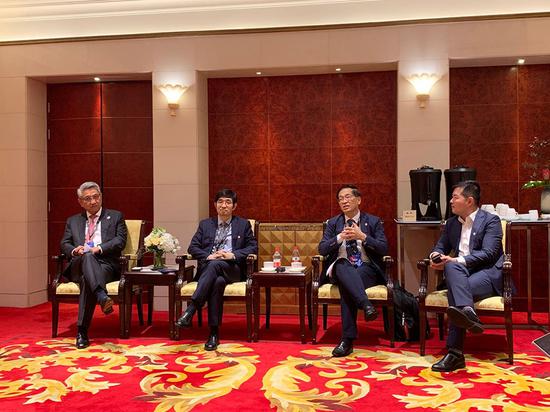 工业富联管理层接受采访