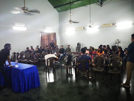  印度团队探讨反馈系统/受访者供图